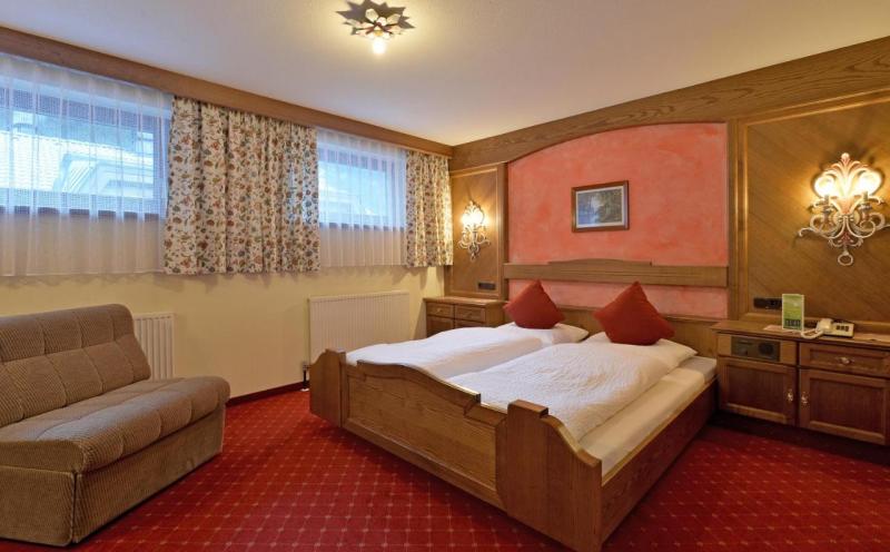 Hotel Tirol