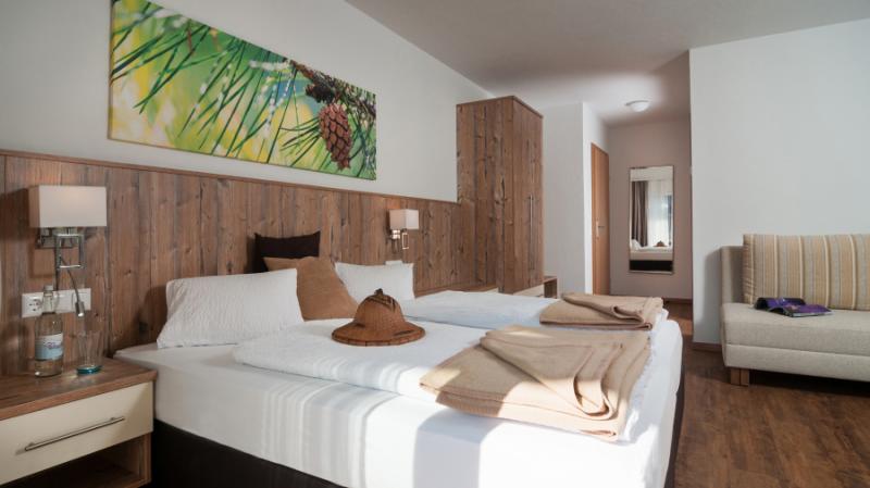 203.jpg