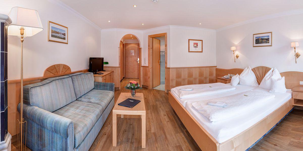 Hotel Tirol