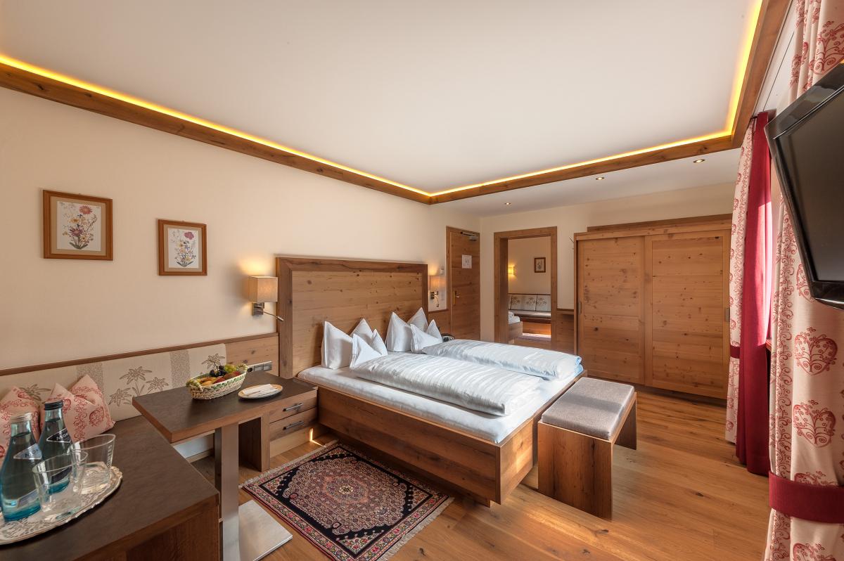 Hotel Tirol