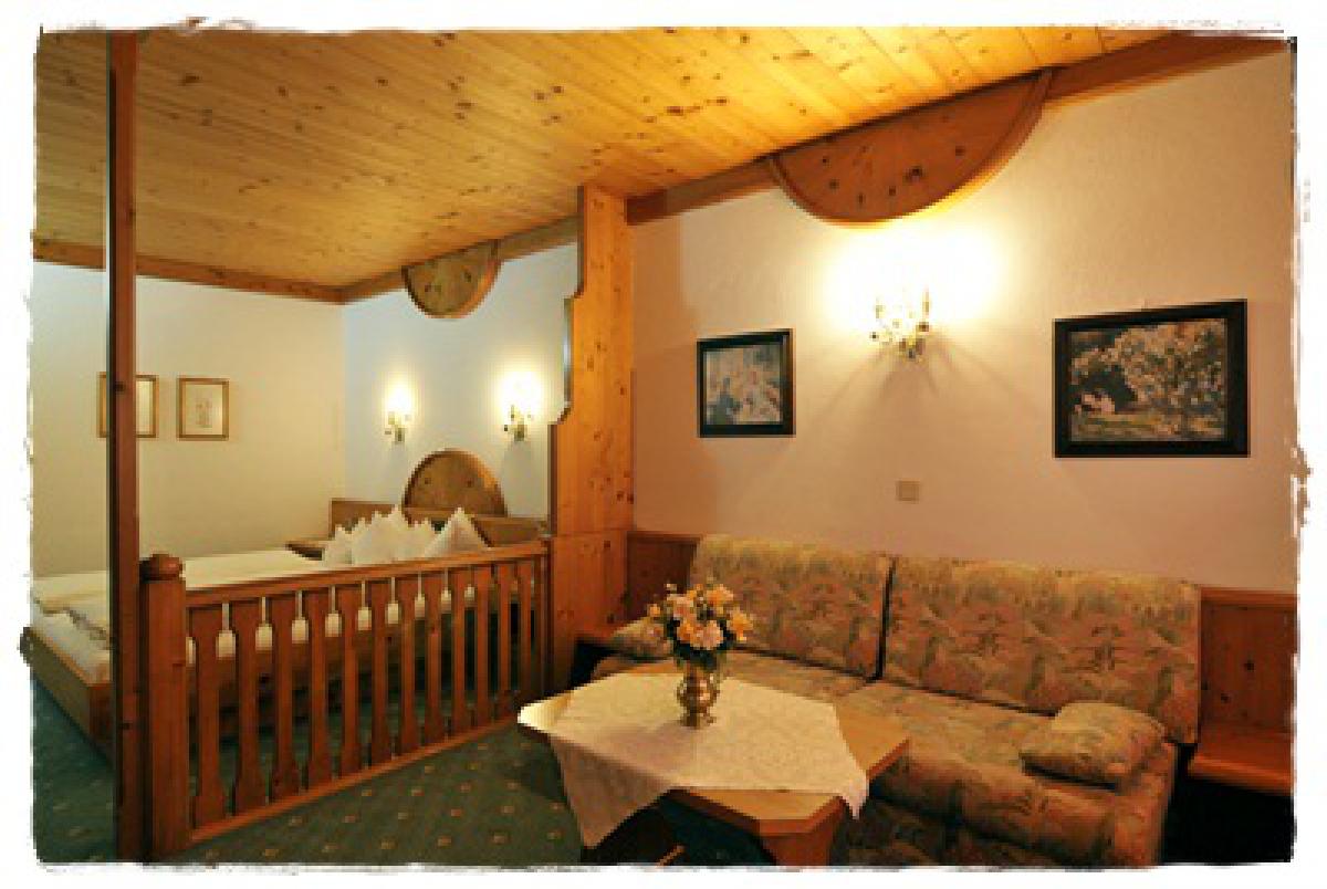 Hotel Tirol