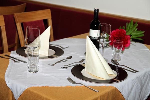 Gasthof / Restaurant 3