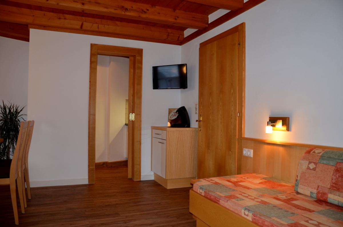 Appartement Ferienwohnung Tanzlokal
