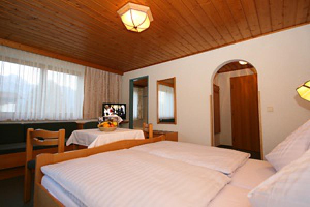 Hotel 3
