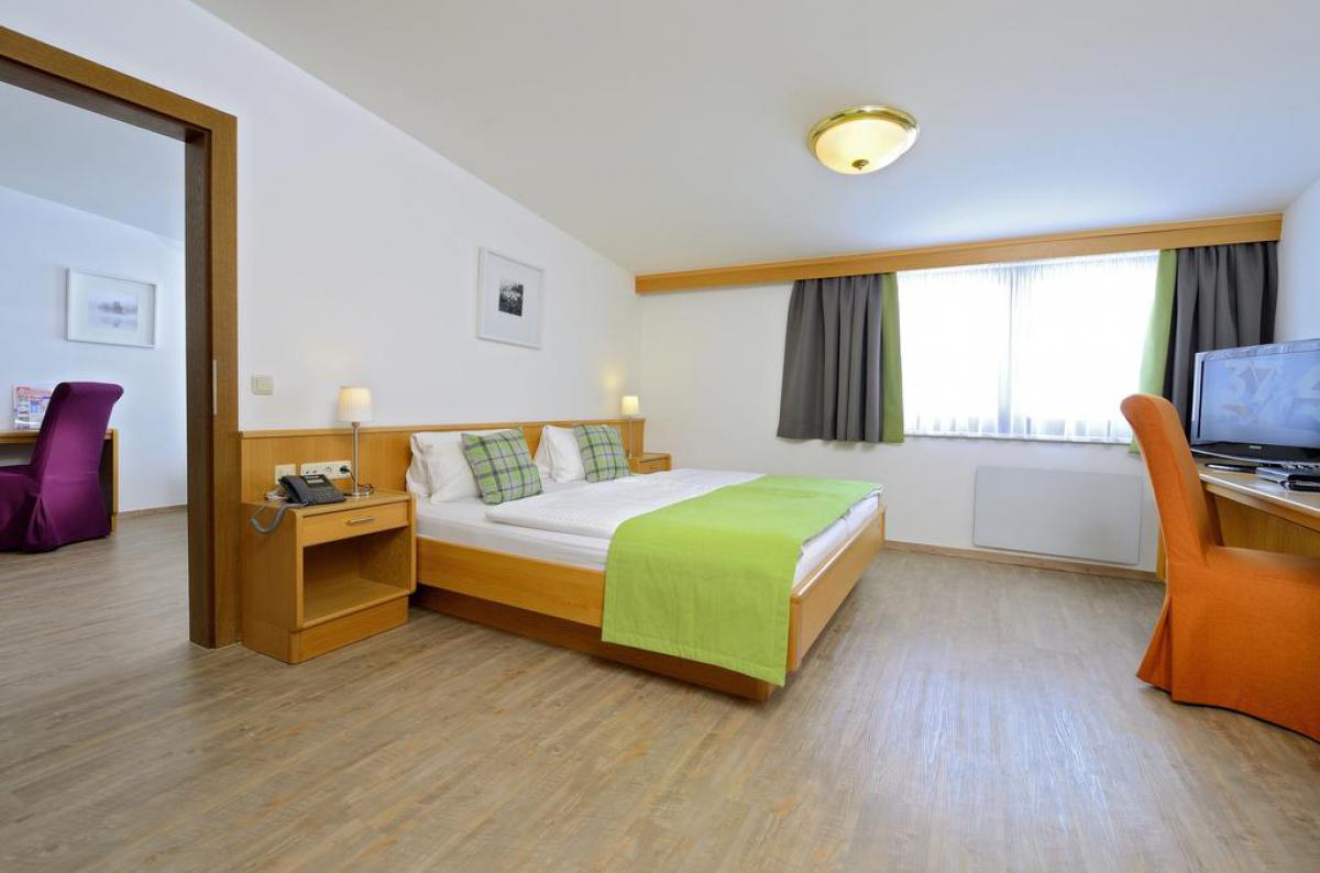 Hotel 3